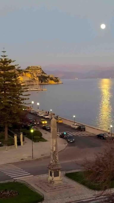 Casa Di Rosi, Seaview In Corfu Town Apartament